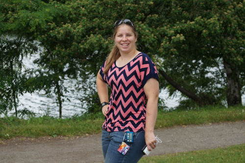 Dana Lewis with her DIY APS / Image: GeekWire