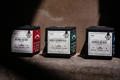 Moxie uses cardstock for its MX line of live resin products.