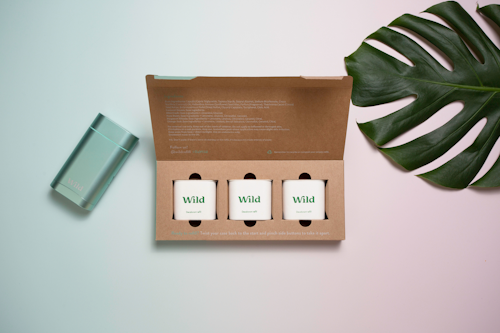 The refillable packs, made from recyclable bamboo pulp, are inserted into the aluminum case for use. The refills are sent in a U.K. letterbox-friendly shipper.
