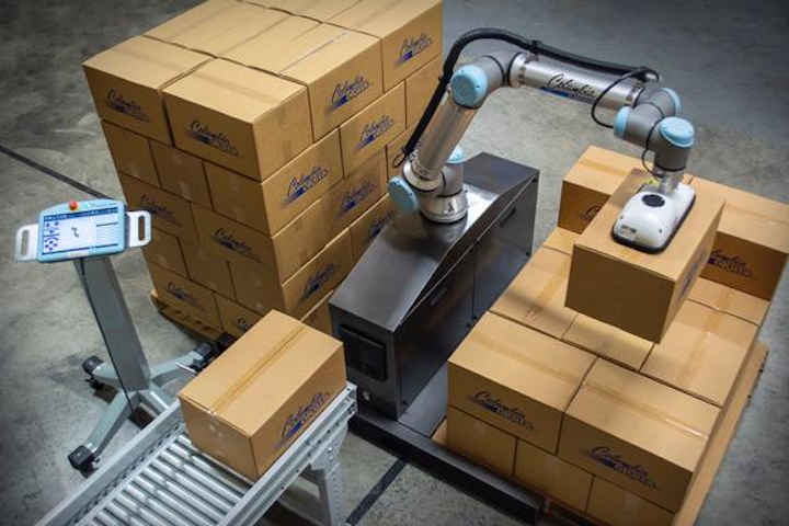 MiniPAL de Columbia / Okura es un producto móvil de paletización colaborativa que integra UR10e de Universal Robot.