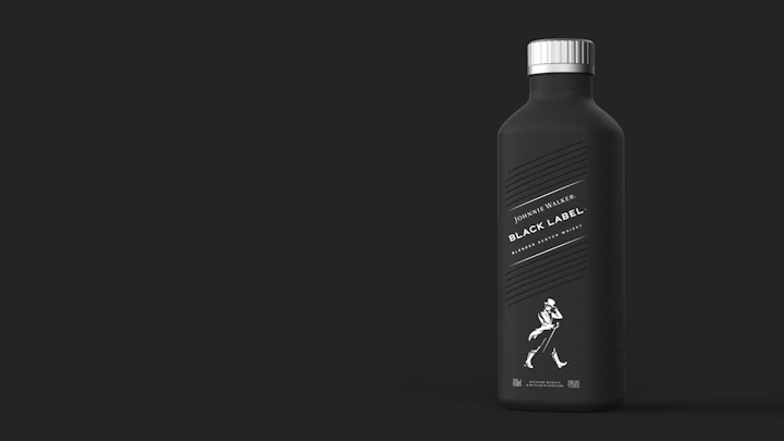 “Es muy satisfactorio que podamos lanzar la nueva botella con Johnnie Walker, una marca que ha liderado el camino hacia la innovación a lo largo de sus 200 años de existencia”, dijo Ewan Andrew, director de sustentabilidad de Diageo.