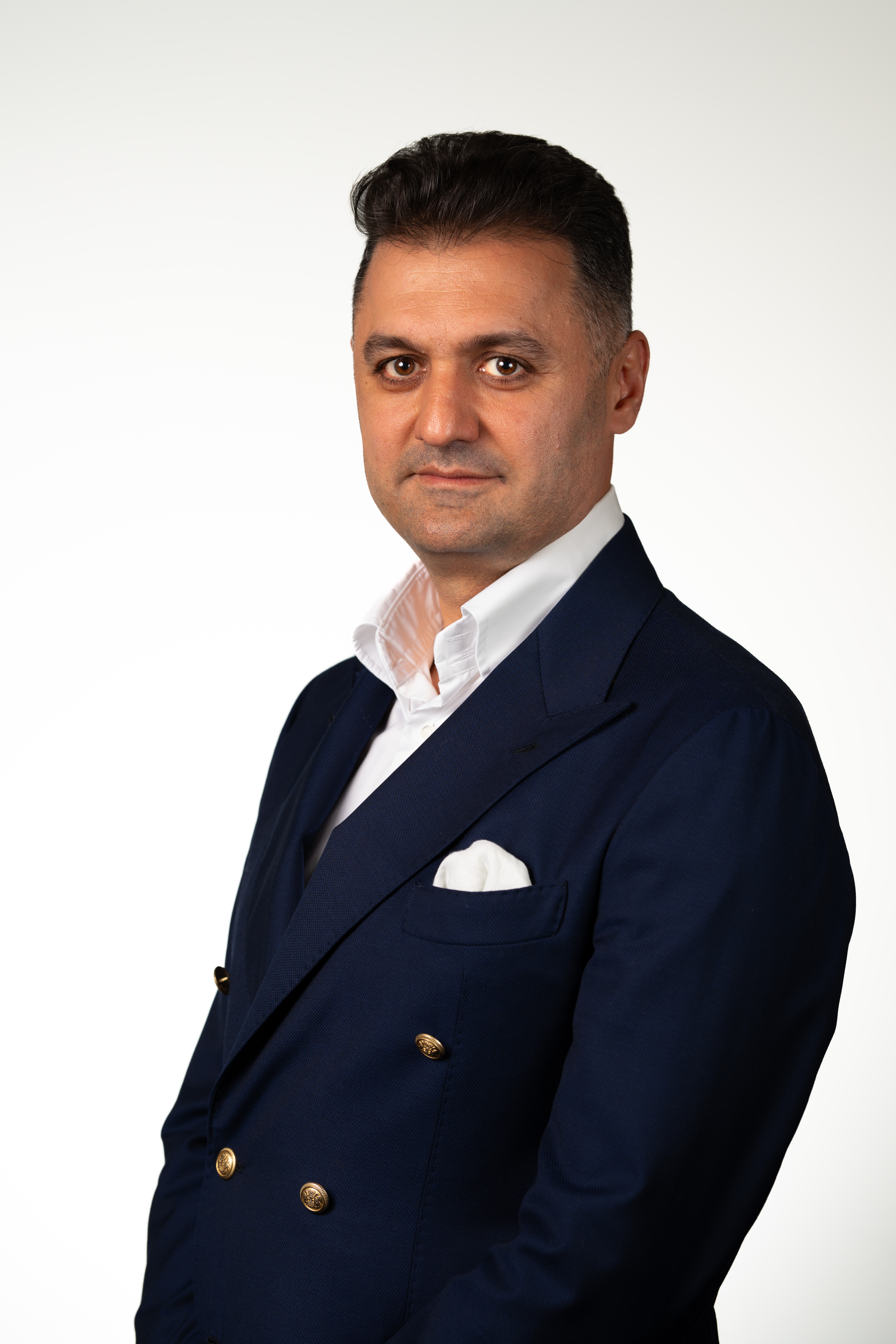 Arman Gukasyan Headshot