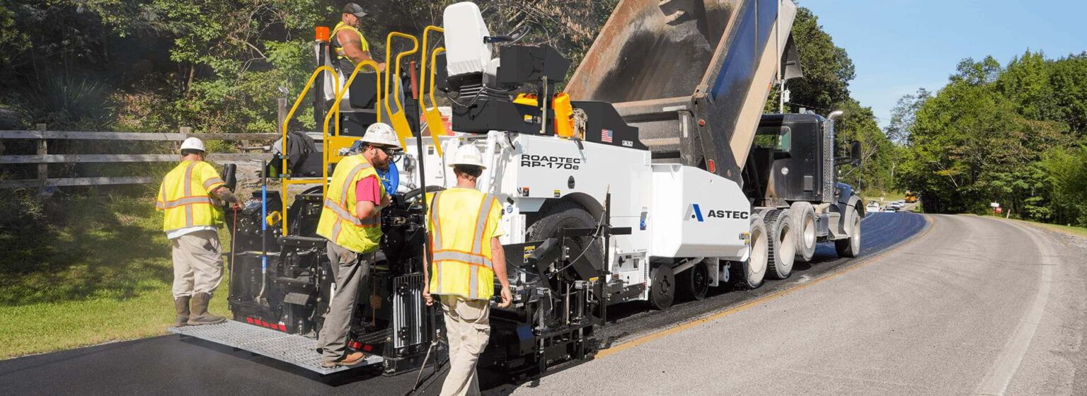 Roadtec Rp 170 Highway Class Asphalt Paver 1536x560