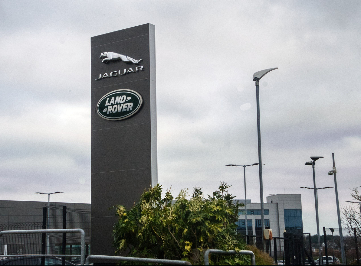 I Stock 2198660010 (1)