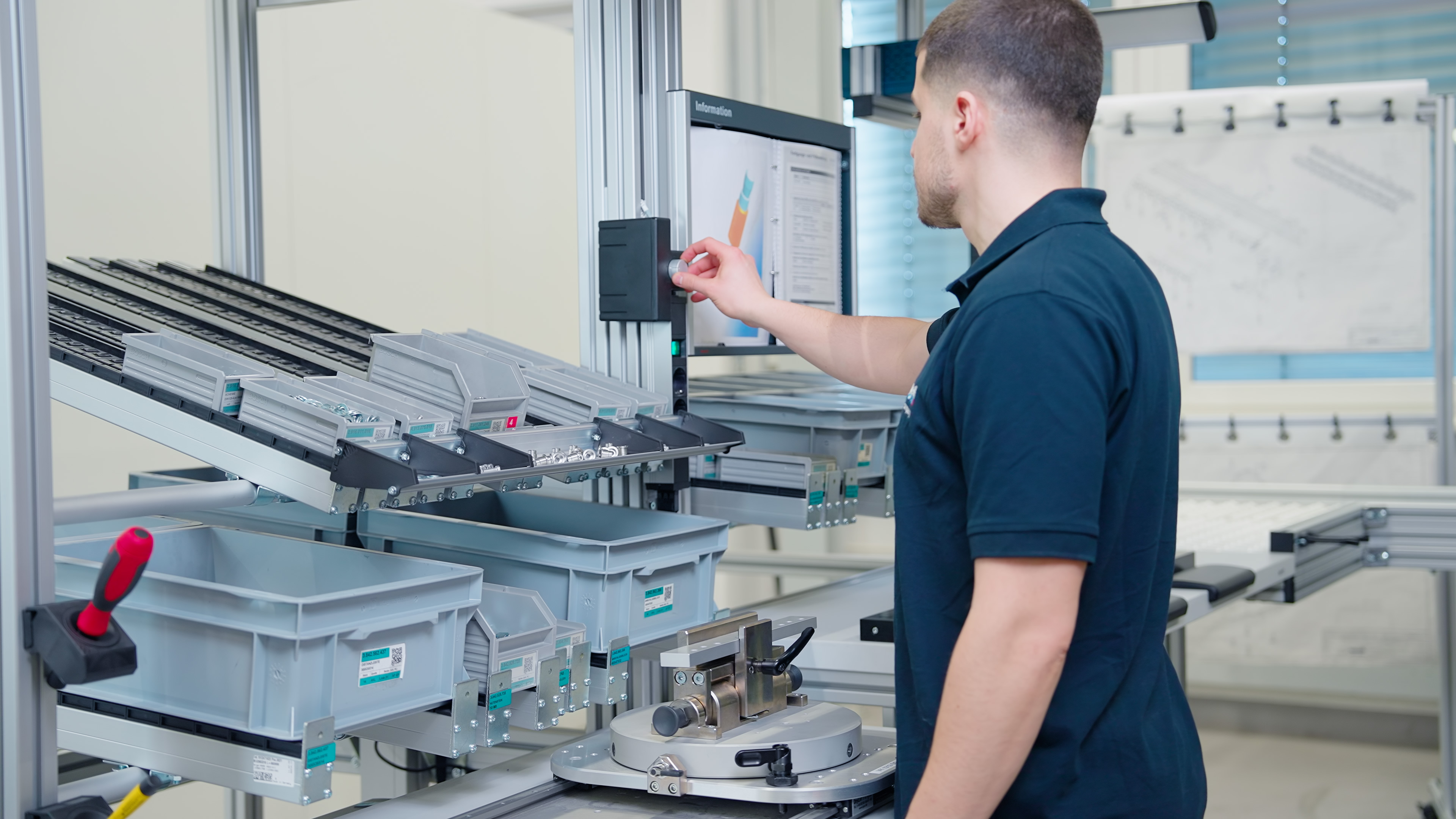 Ergonomics Standbild Scene Movie