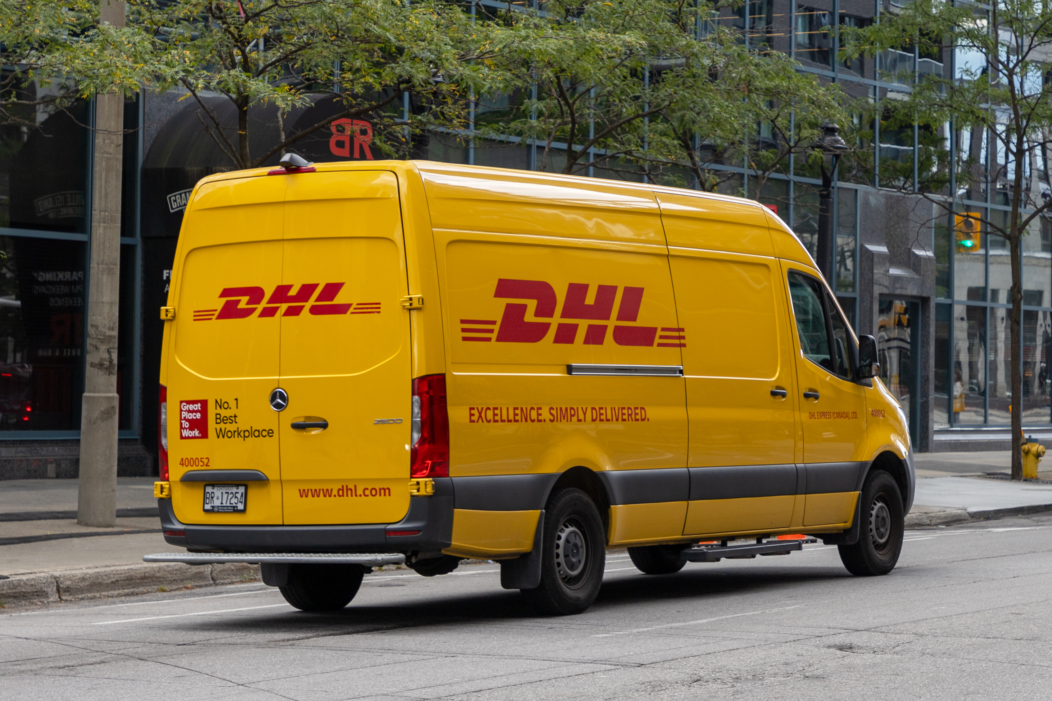 Dhl