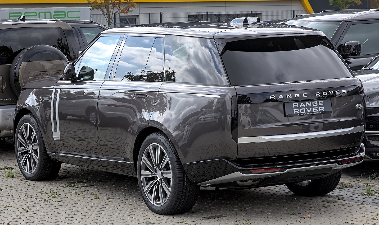 Land Rover Range Rover (5th Generation) 1 X7 A6039