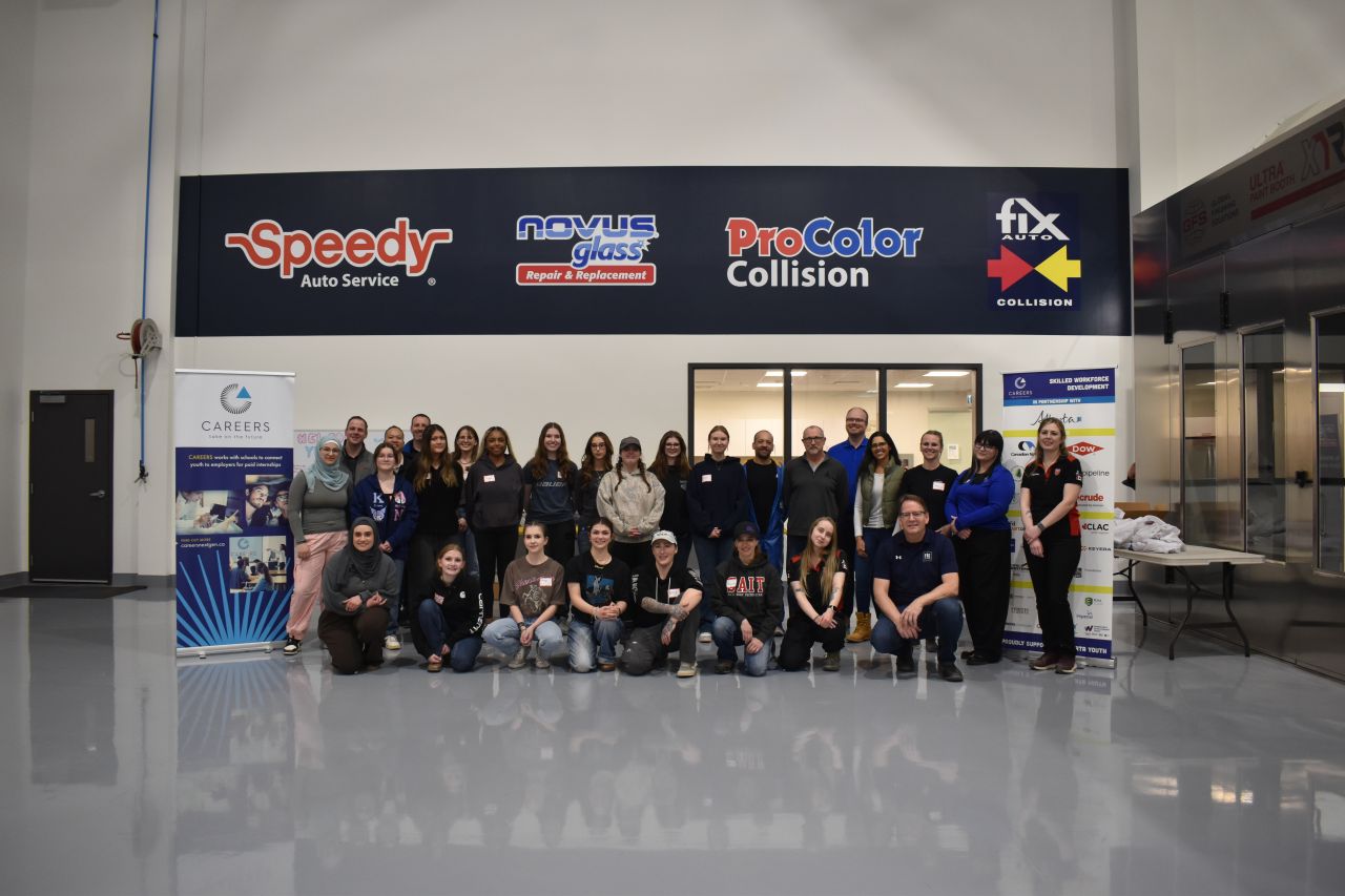 Women in the Trades: Fix Network co-hosts training event | Collision ...